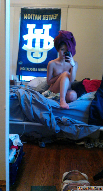 18_Year_old_Nude_Booty_Shake_Selfie_Asian_Girl_34